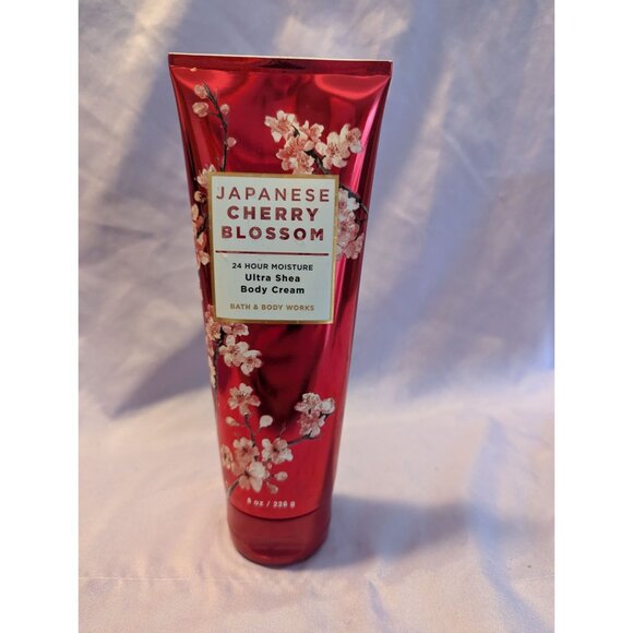 Bath & Body Works Japanese Cherry Blossom Ultra Shea Body Cream 24 Hour Moisture - Picture 1 of 2